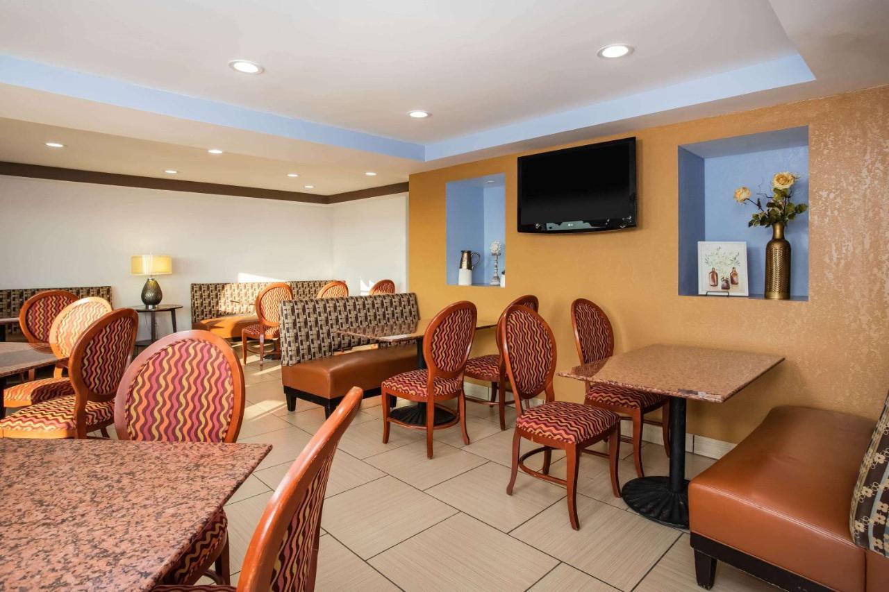 Travelodge By Wyndham Fort Wayne North Eksteriør billede