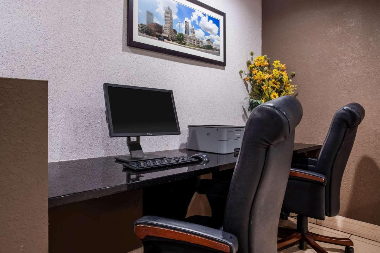 Travelodge By Wyndham Fort Wayne North Eksteriør billede