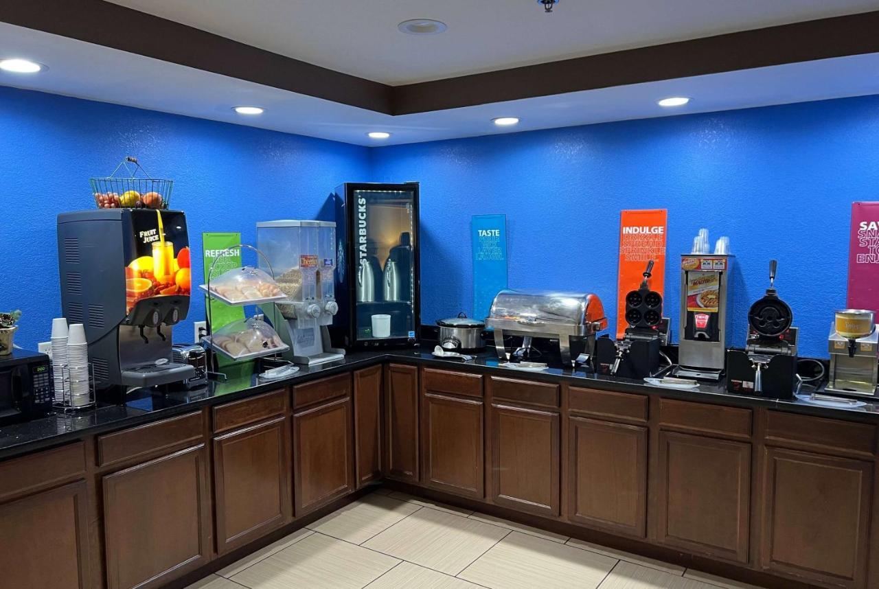 Travelodge By Wyndham Fort Wayne North Eksteriør billede