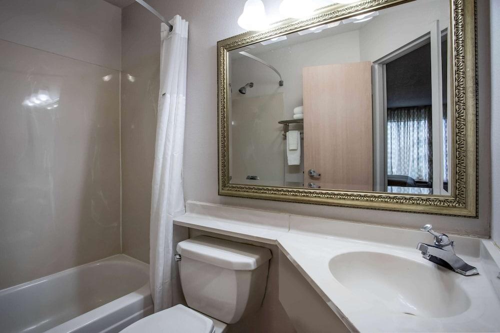 Travelodge By Wyndham Fort Wayne North Eksteriør billede