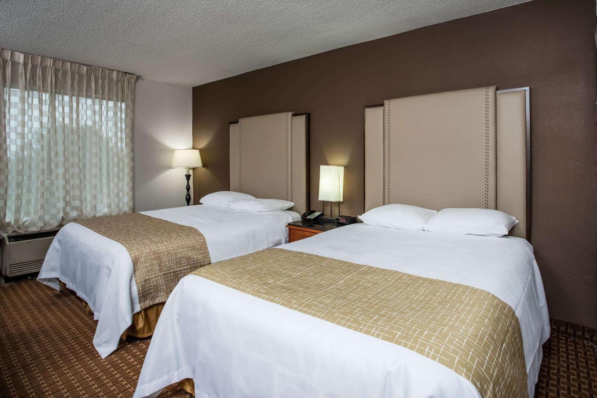 Travelodge By Wyndham Fort Wayne North Eksteriør billede