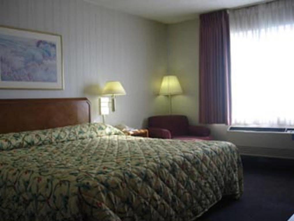 Travelodge By Wyndham Fort Wayne North Eksteriør billede